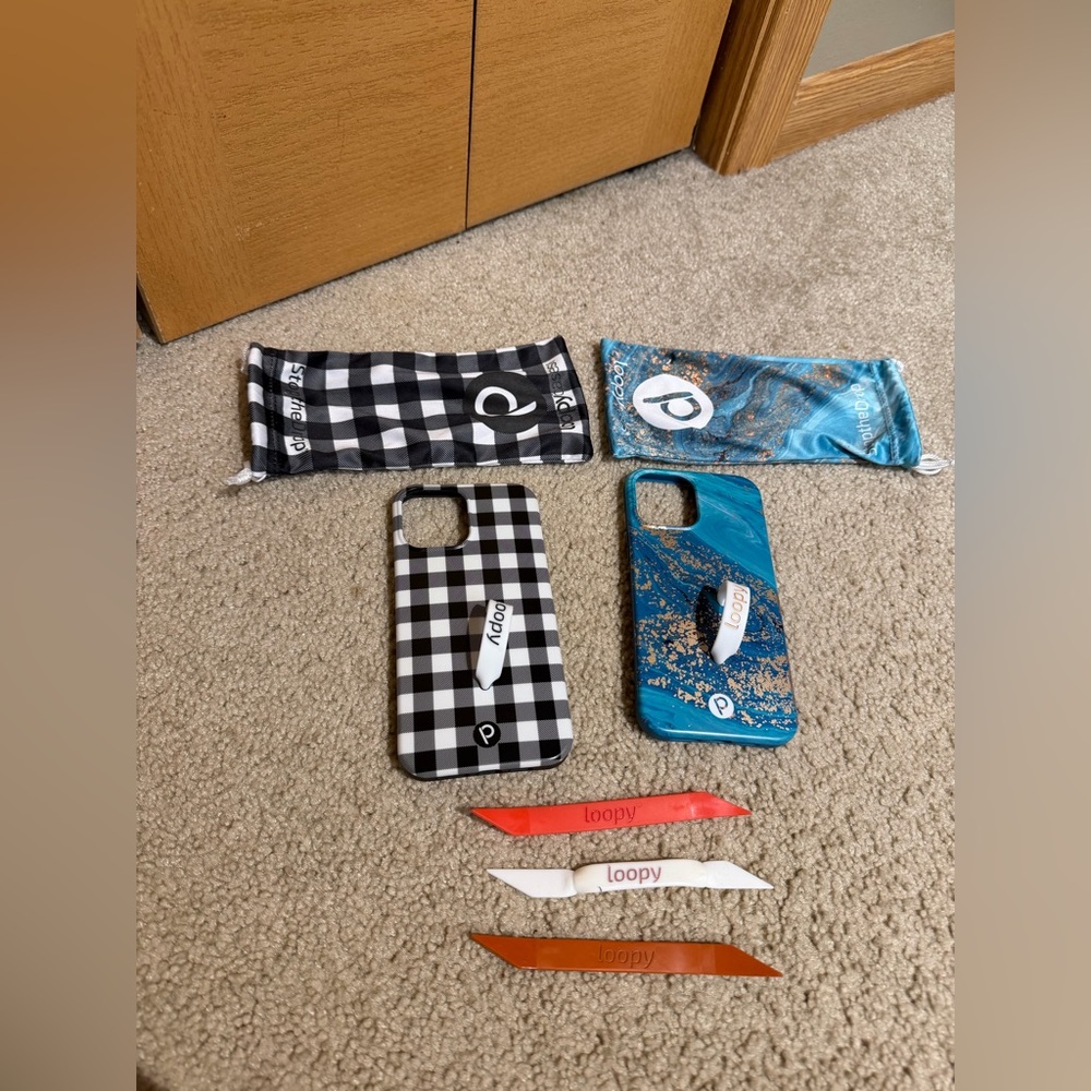 Lot of (2) iPhone 12 Pro Max Loopy Phone Cases